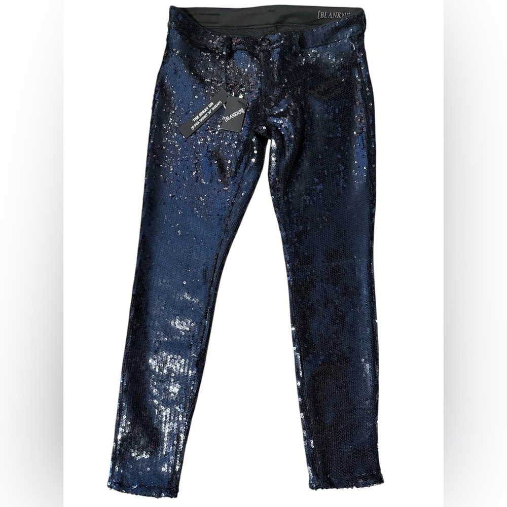 Blank NYC Black Sequin Fashionable Low Rise Pants Size 30. 31” Waist 8.5” Rise